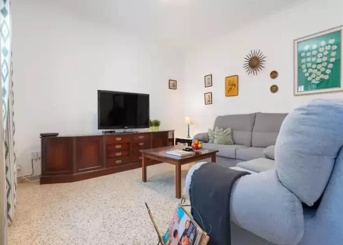 Pleasant Apartment Near Centre
